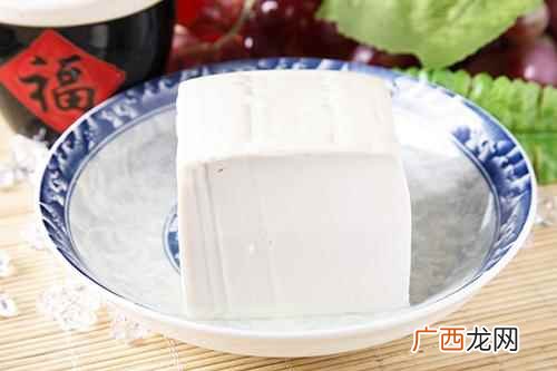 盒装的内酯豆腐怎么取内脂豆腐很嫩 盒装的内酯豆腐怎么取,内酯豆腐的家常做法