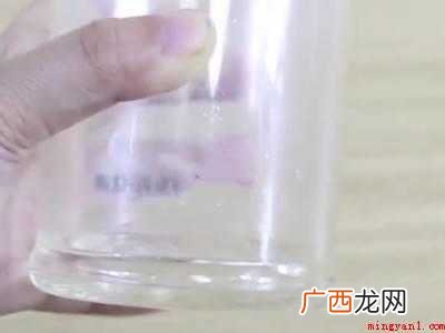 贴纸的粘胶怎么去除的具体操作步骤 贴纸的粘胶怎么去除