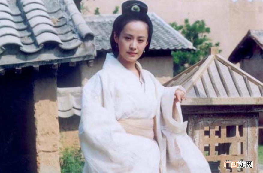 历史上蔡文姬是谁的老婆 历史上蔡文姬是谁的老婆