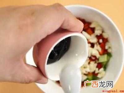 凉拌茄子怎么做好吃又简单