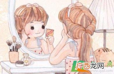 为什么晚上不能照镜子梳头发 为什么晚上不能照镜子梳头
