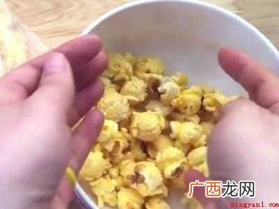 爆米花受潮怎么变脆 具体操作步骤 爆米花受潮怎么变脆
