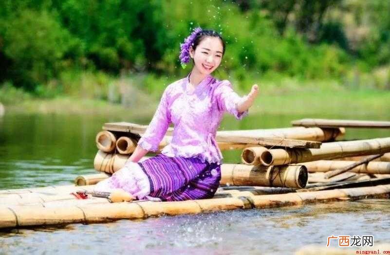 怡然自得是什么意思 感兴趣的网友们 怡然自得是什么意思