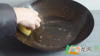 铁锅生锈怎么处理永不生锈小妙招 铁锅生锈怎么处理永不生锈