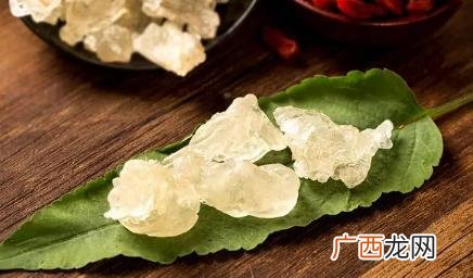 雪燕是什么东西有什么功效呢 雪燕是什么东西有什么功效