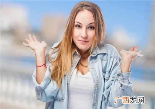 吊兰又有“绿色净化器”之美称 吸甲醛的植物有哪些,除甲醛十大排名