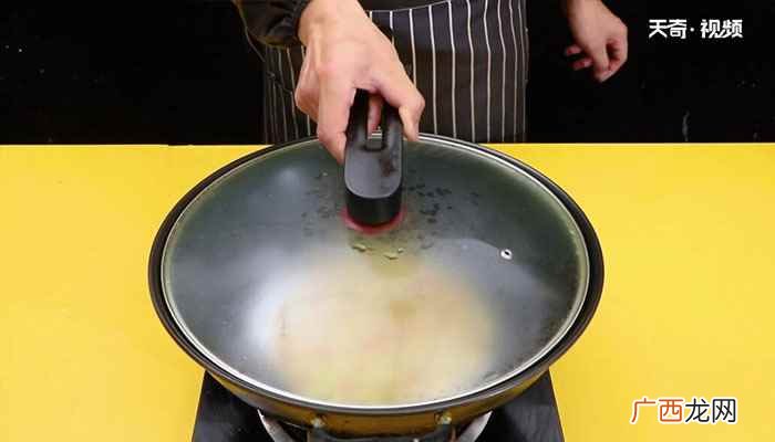鸡肉切丁的做法步骤 咖喱鸡饭怎么做