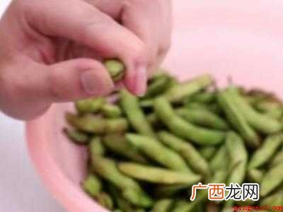 毛豆怎么剥比较快