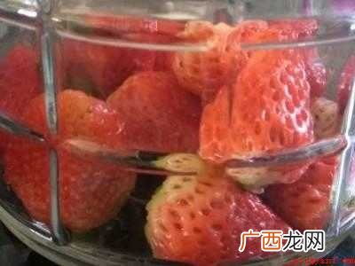草莓果酒制作方法