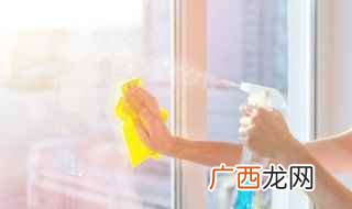 断桥铝门窗的尺寸加工精度高 塑钢窗与断桥铝窗的区别是什么