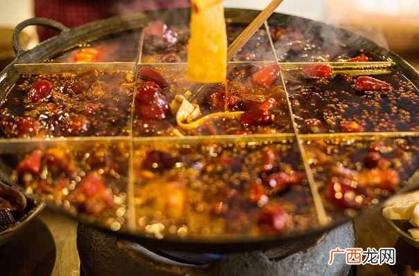 右脸颊长痘痘可能是肺部有炎症的反应 右脸颊长痘的原因是什么