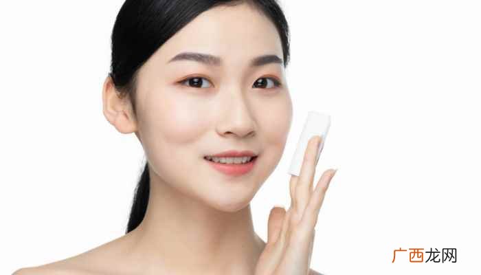 化妆棉的作用与使用方法视频 化妆棉的作用与使用方法
