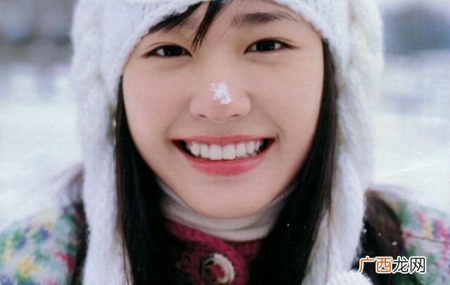 女生在男生面前笑得很甜 男生会因为女生的笑容沦陷吗