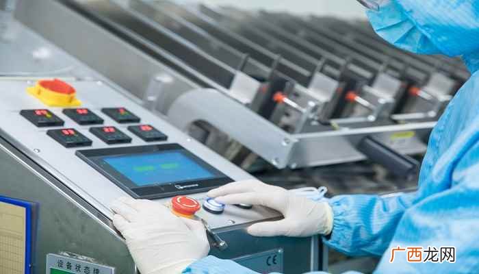 传感器可以按照输入物理量、工作原理、输出信号的性质、能量转换 传感器分类