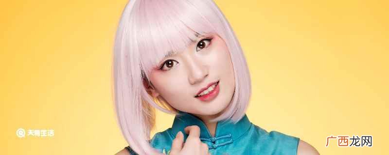 头发多适合什么发型女 头发多适合什么发型