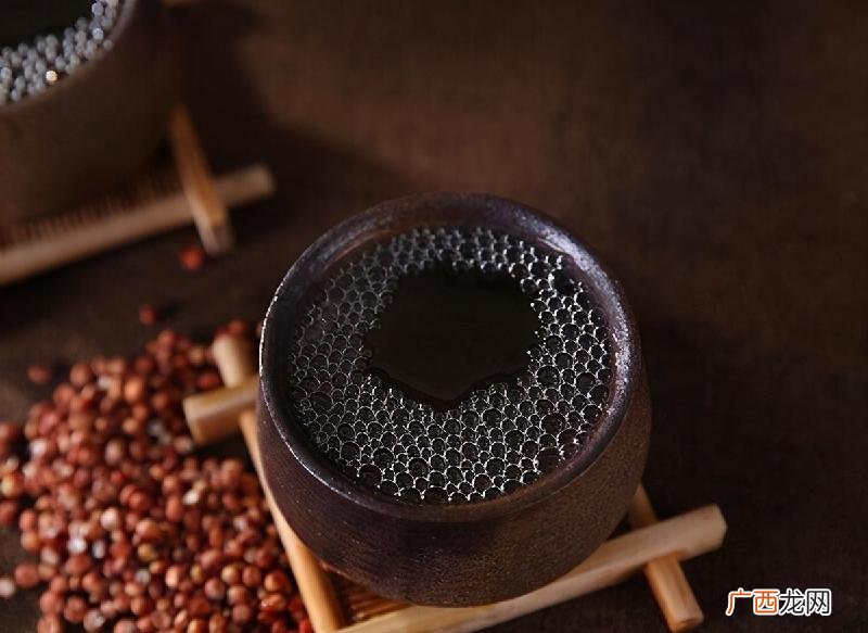 每天喝两顿白酒有事吗 每天一两白酒喝了40年