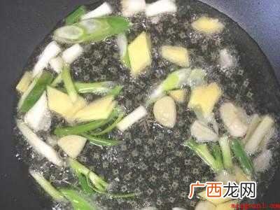 菠菜杆怎么炒好吃