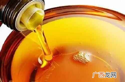 过期食用油吃了有什么危害 食用油过期还能吃吗,食用油过期了如何处理