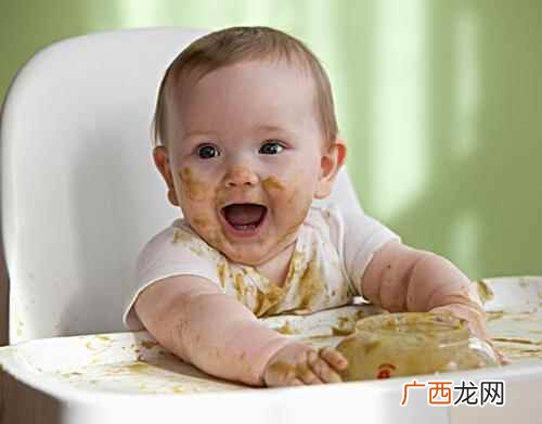 一岁宝宝喂饭的正确方法 如何正确给宝宝喂饭