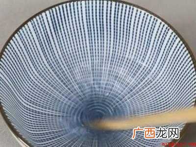 普通皮衣怎么洗在家里