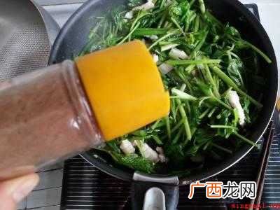 大叶芹炒肉怎么做