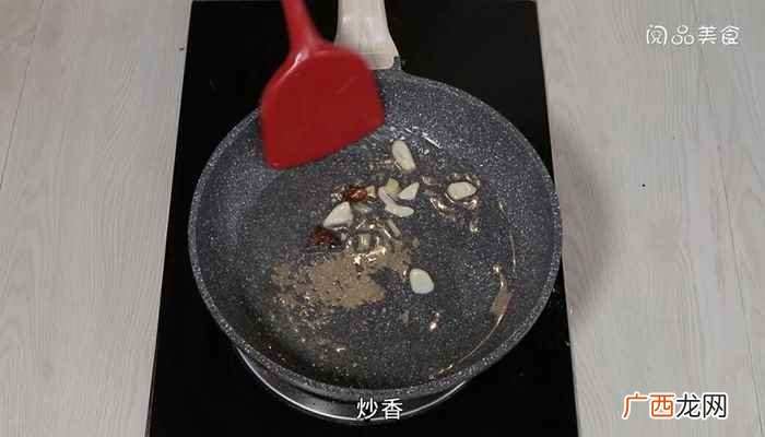 鸡肉怎么做最好吃 粉皮炖鸡块的做法
