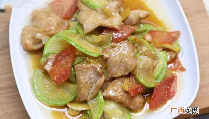 西葫芦炒肉怎么做 西葫芦炒肉的做法