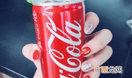 2022美甲爆款新年款闪闪钻 2022新年款美甲图片
