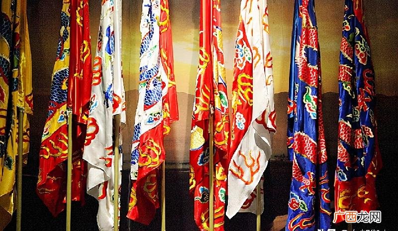 正黄旗和镶黄旗的区别 镶黄旗大还是正黄旗大