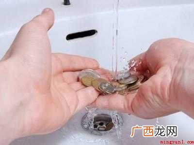 五角硬币怎么清洗才能发亮