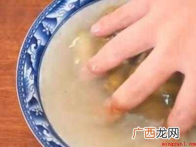 蛏王肉怎么清理