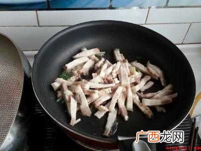炒大叶芹的做法