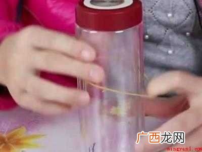 塑料盖子太紧了打不开怎么办