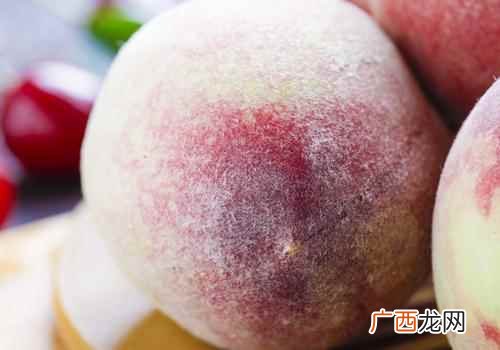 桃子有点烂还能吃吗 桃子有点烂了能不能吃