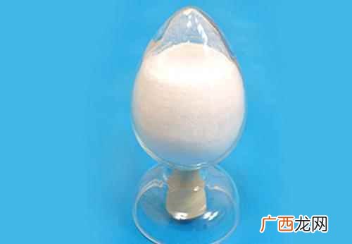 补充热能和体液葡萄糖主要用于补充体液 葡萄糖的功效与作用,葡萄糖水有什么功效