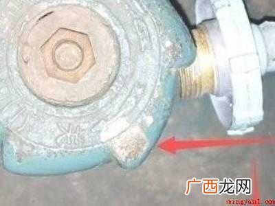 煤气罐接口怎么拧不进去