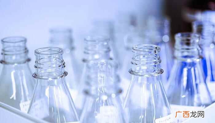 氧化铁与硫酸反应方程式及现象 氧化铁与硫酸反应方程式