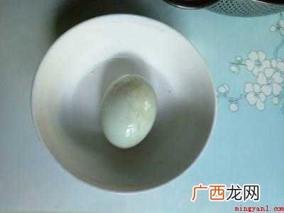 怎么腌咸鸭蛋不太咸还流油