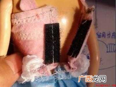 怎么用口罩给芭比娃娃做裙子