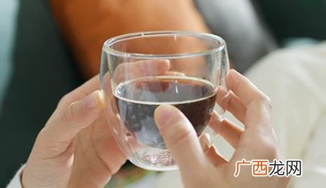 每天早上一杯冰美式有什么好处 每天一杯冰美式会怎么样