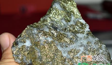矿石金和黄金有什么不同 矿石金掉色吗