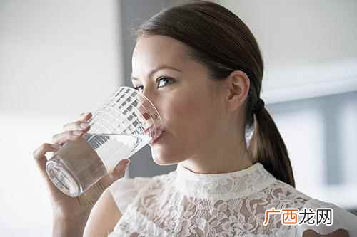 喝水有什么好处和功效 喝水有什么好处
