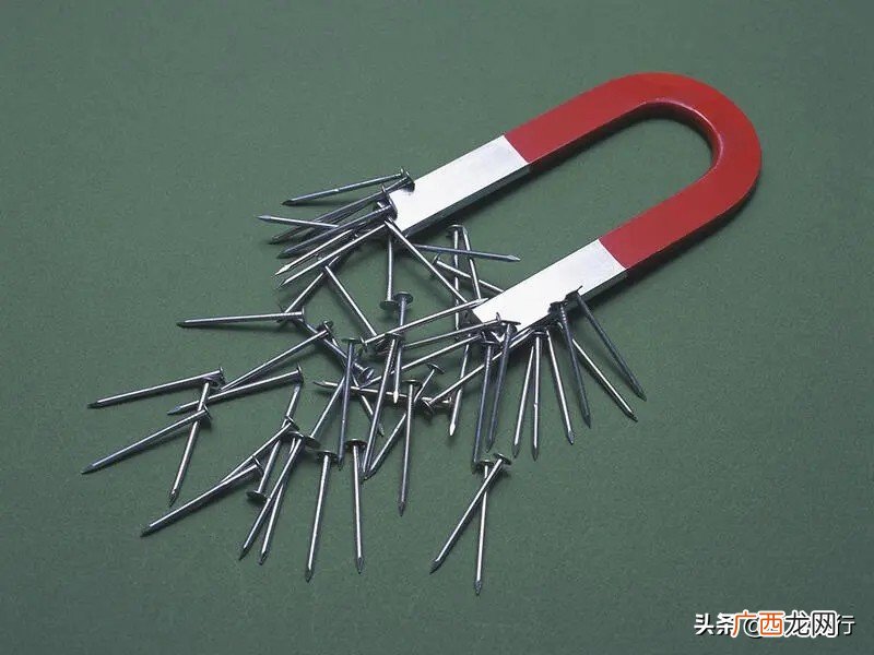 机械手表越走越快是正常的吗 机械表越走越快是什么原因