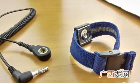戴静电手环对孕妇和胎儿有影响吗 孕妇戴防静电手环对胎儿有影响吗