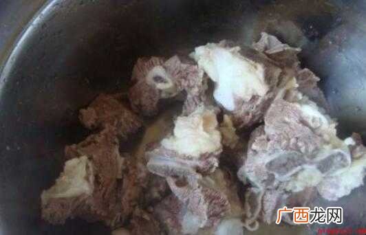 炖牛排骨的流程是什么