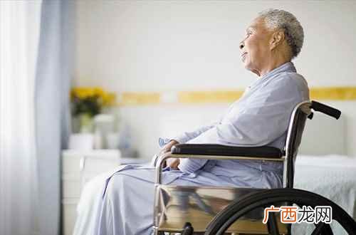 老年人头晕怎么办最有效的方法 老年人头晕怎么办