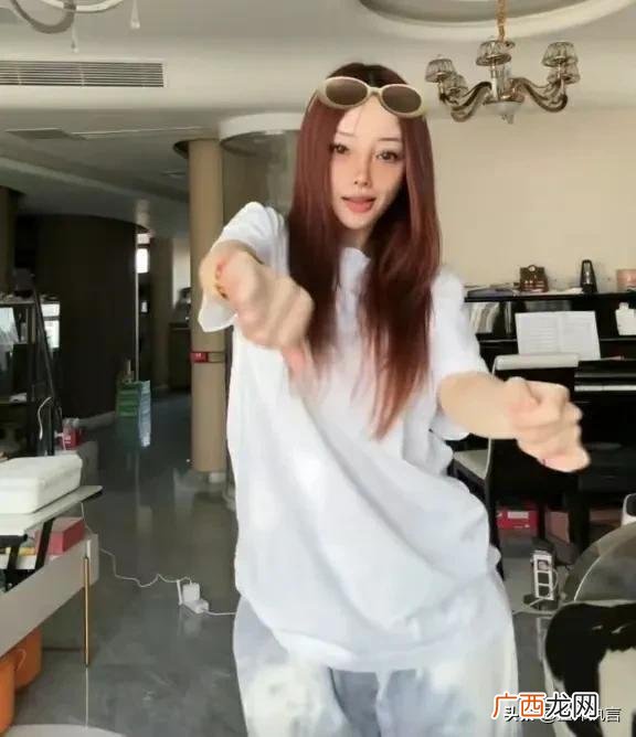 李小璐做头发什么梗 做头发李小璐事件是啥意思
