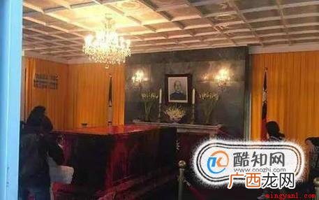 蒋介石做出了什么事情遭到分裂中国势力的攻 蒋介石灵柩为何遭到泼漆