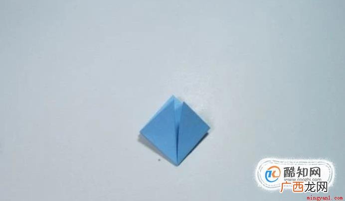 纸片折飞机爱心操作方法 怎么折爱心，爱心的折法