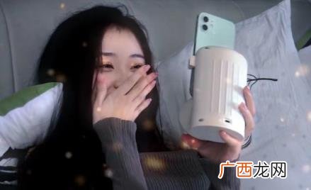 如何看待异地恋接吻神器 异地恋接吻神器在哪买